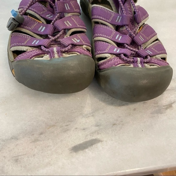Keen Newport H2 Sandals purple Big Kids Girls 4 - Picture 6 of 7